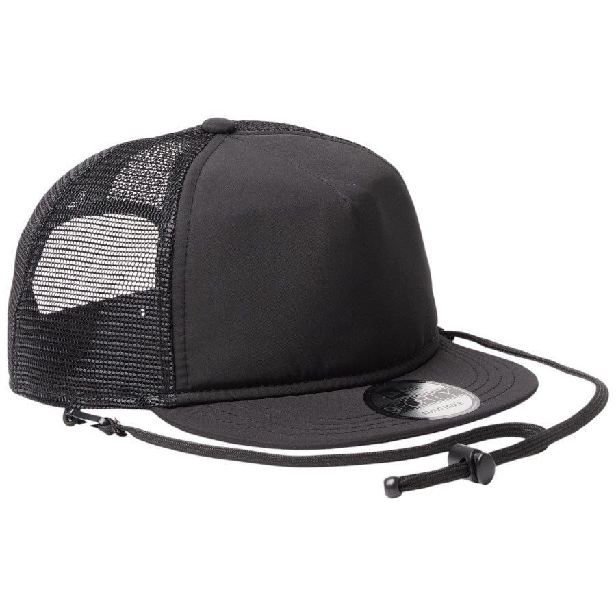 NEW ERA キャップ ブラック 右斜め