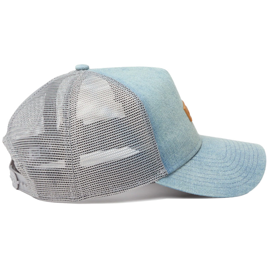 NEW ERA（ニューエラ）9FORTY ウォッシュドデニム キャップ 右向き