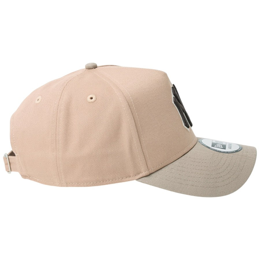 NEW ERA キャップ 側面デザイン