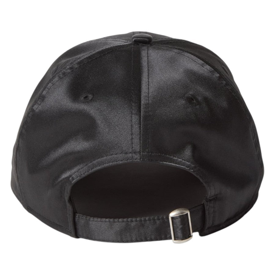 NEW ERA キャップ 背面デザイン