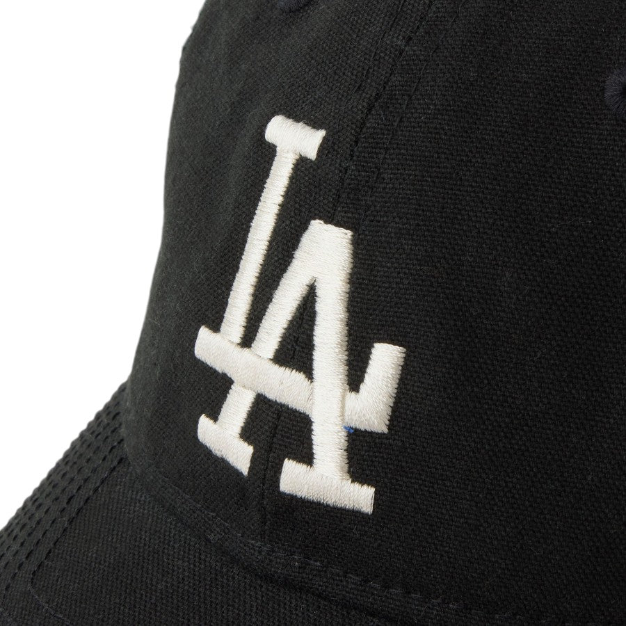 NEW ERA フロントロゴ ブラック 詳細