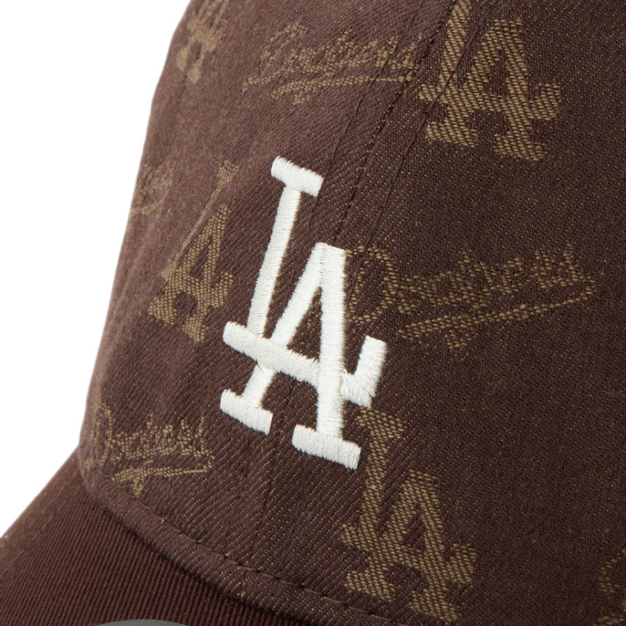 NEW ERA ドジャース ロゴ刺繍ディテール