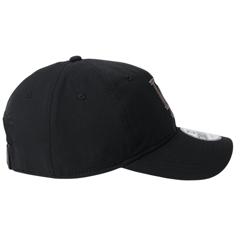 NEW ERA キャップ 右側面