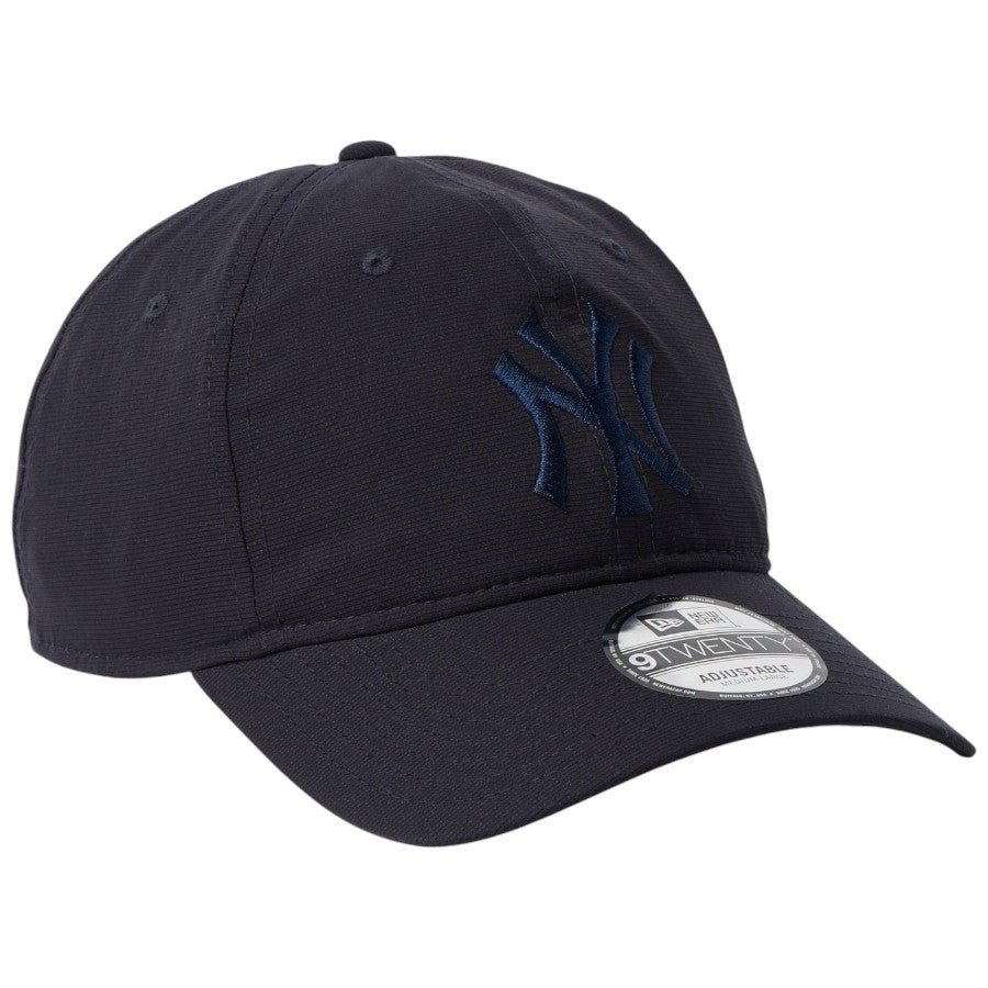 NEW ERA 9TWENTY ヤンキース 右斜め