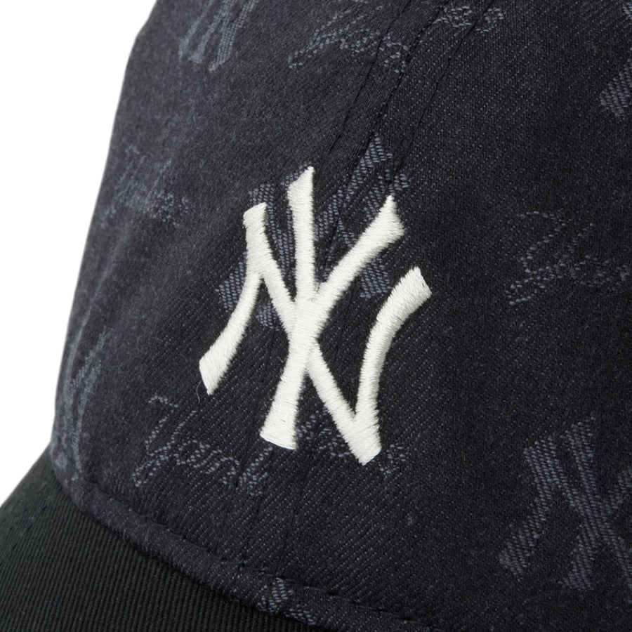 NEW ERA ヤンキース ロゴ刺繍ディテール