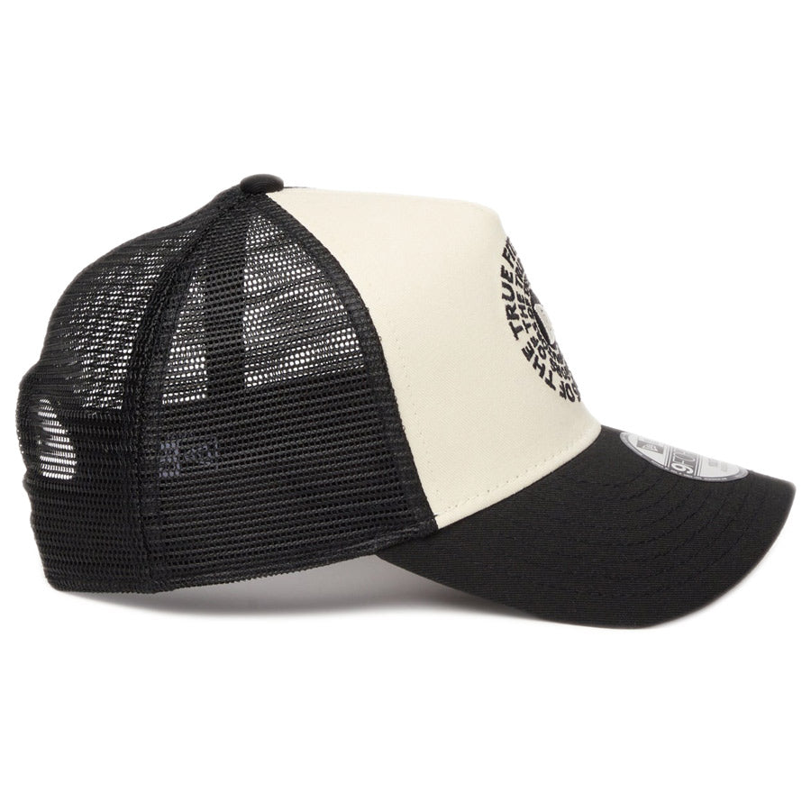 NEW ERA キッズキャップ 右側面 クロームホワイト ブラック
