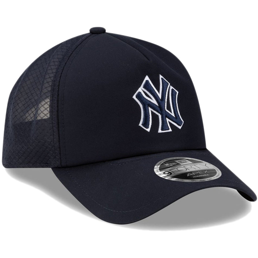 NEW ERA 9FORTY APEX ヤンキース 右斜め