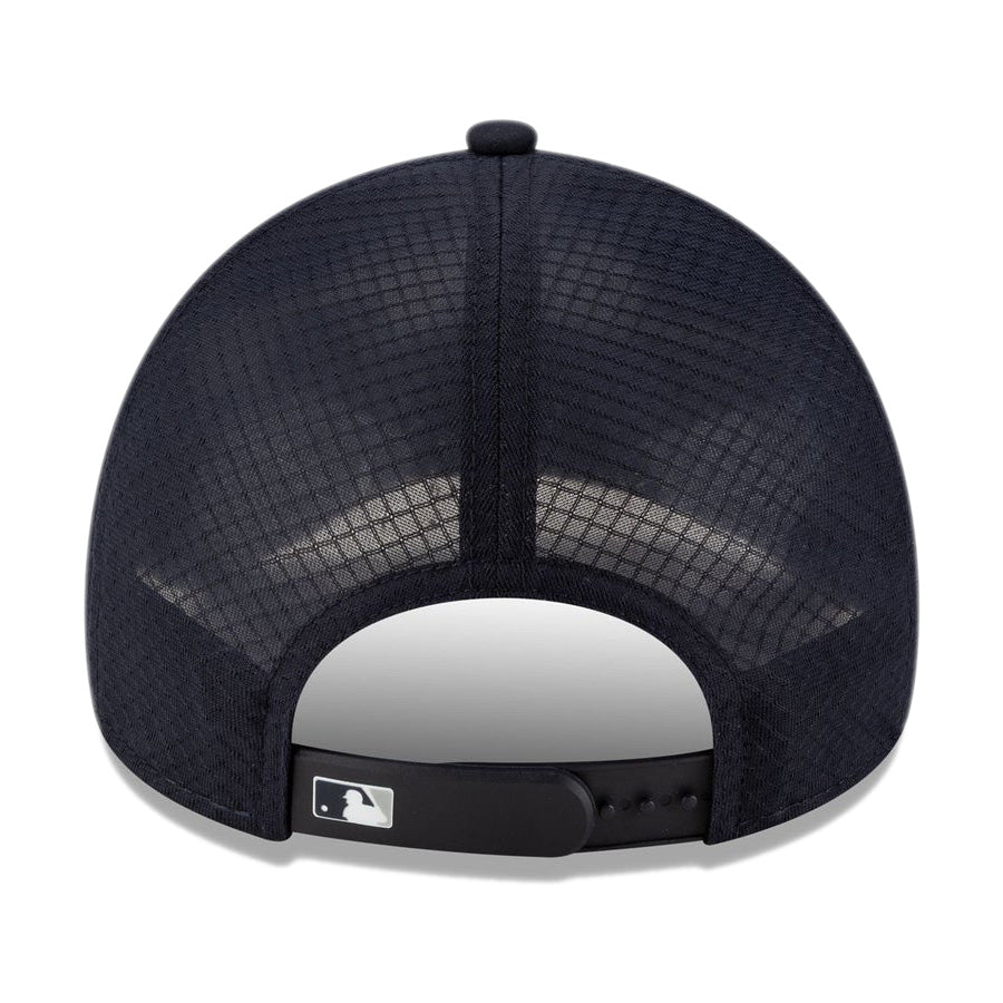 NEW ERA 9FORTY APEX ヤンキース 背面 アジャスター