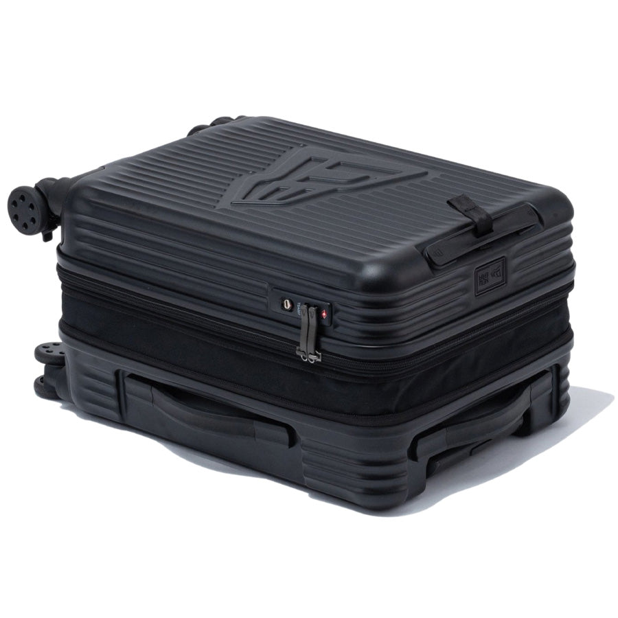 NEW ERA キャリーケース 全体