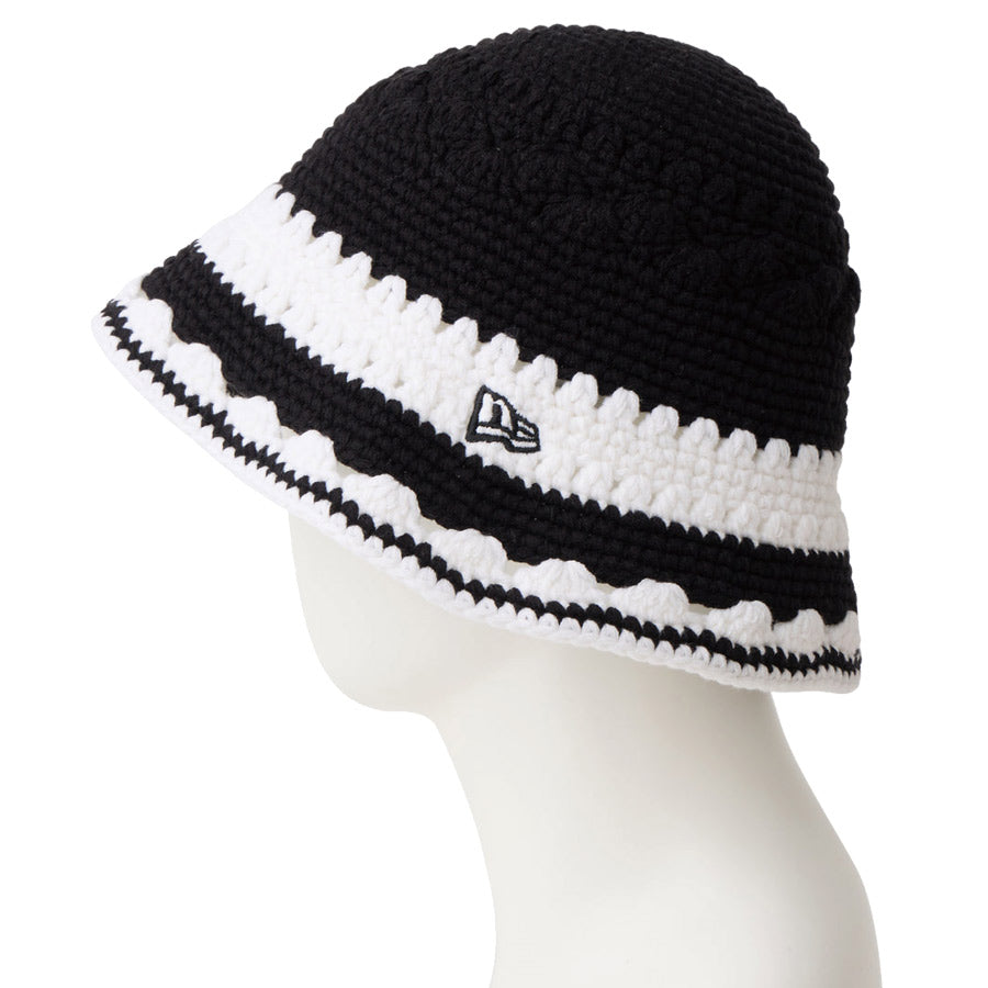 NEW ERA ブラックホワイト マネキン着用 左側面