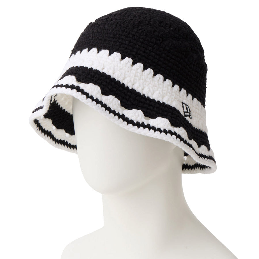 NEW ERA ブラックホワイト マネキン着用 左斜め