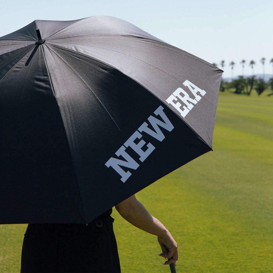 NEW ERA ゴルフアンブレラ 使用イメージ 別カット