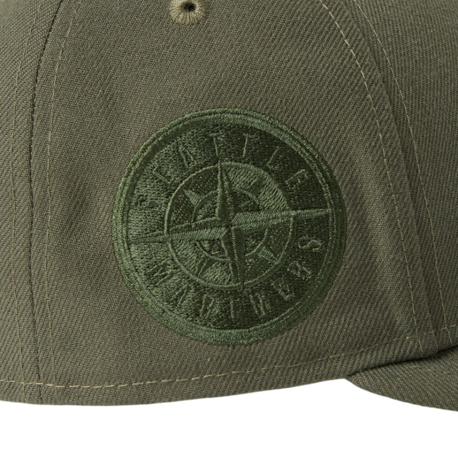 NEW ERA サイドパッチ 刺繍ディテール