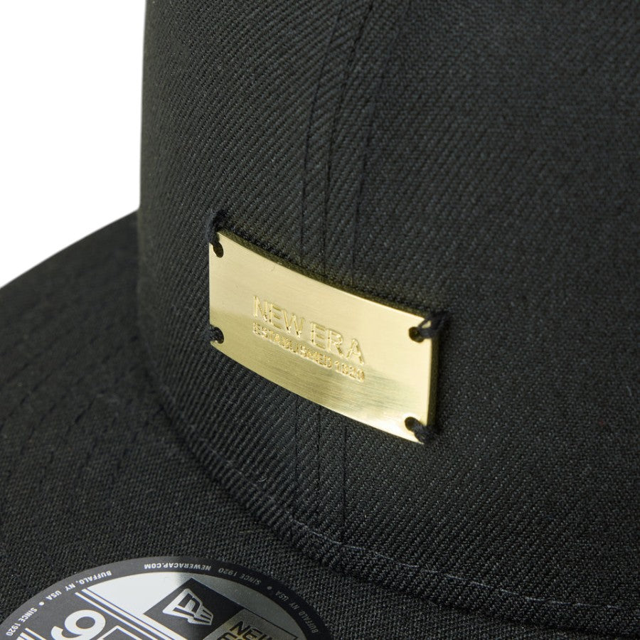 NEW ERA 9FIFTY Metal Plate メタルプレートロゴディテール