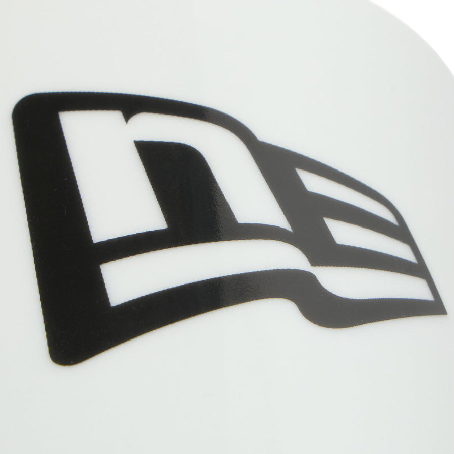 NEW ERA フラッグロゴ プリント詳細 ホワイト