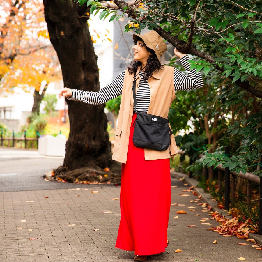 NEW ERA サコッシュ モデル着用