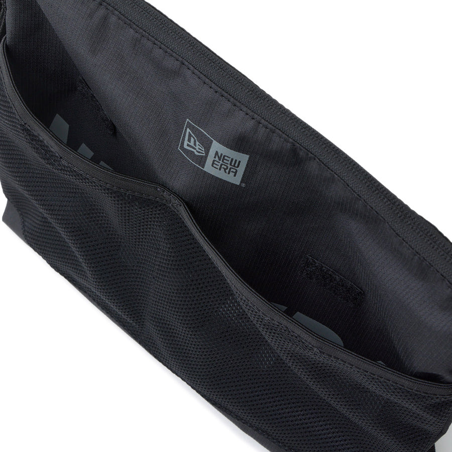 NEW ERA（ニューエラ）サコッシュ 2.5L NEW ERAロゴ ブラック 14750868