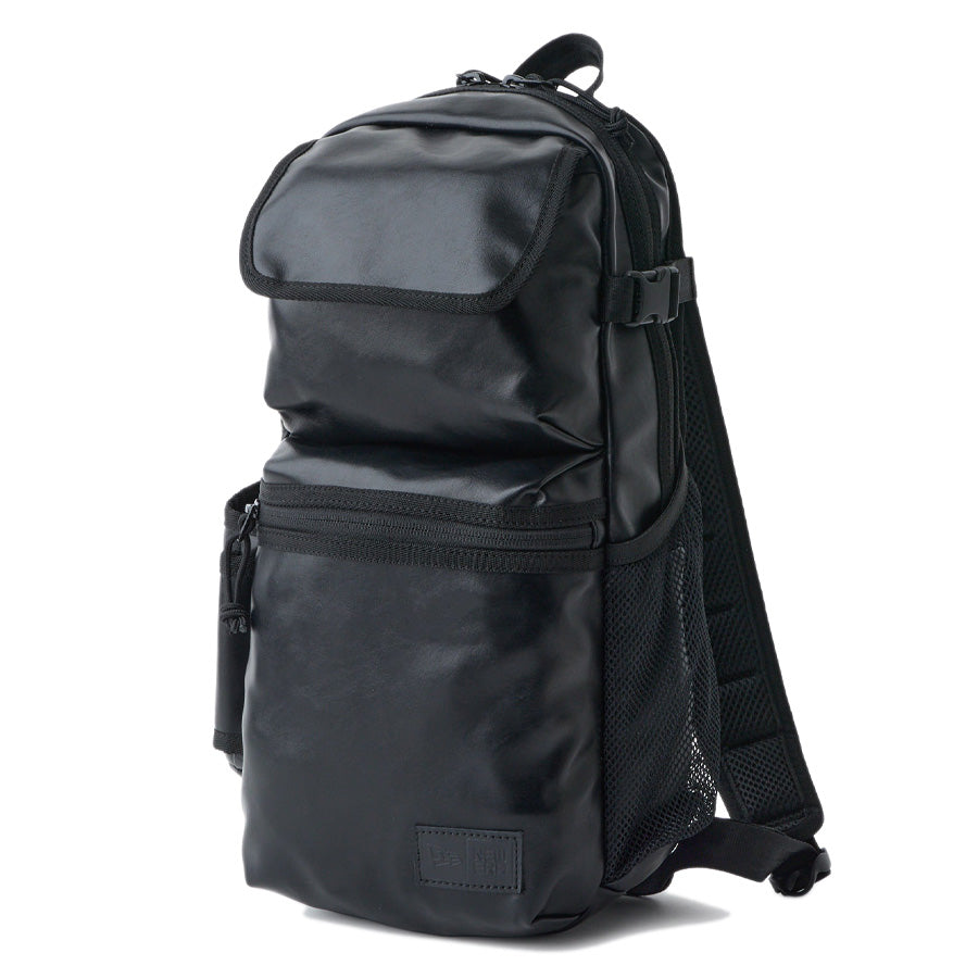 NEW ERA（ニューエラ）スリングボディバッグ 12L シンセティックレザー 