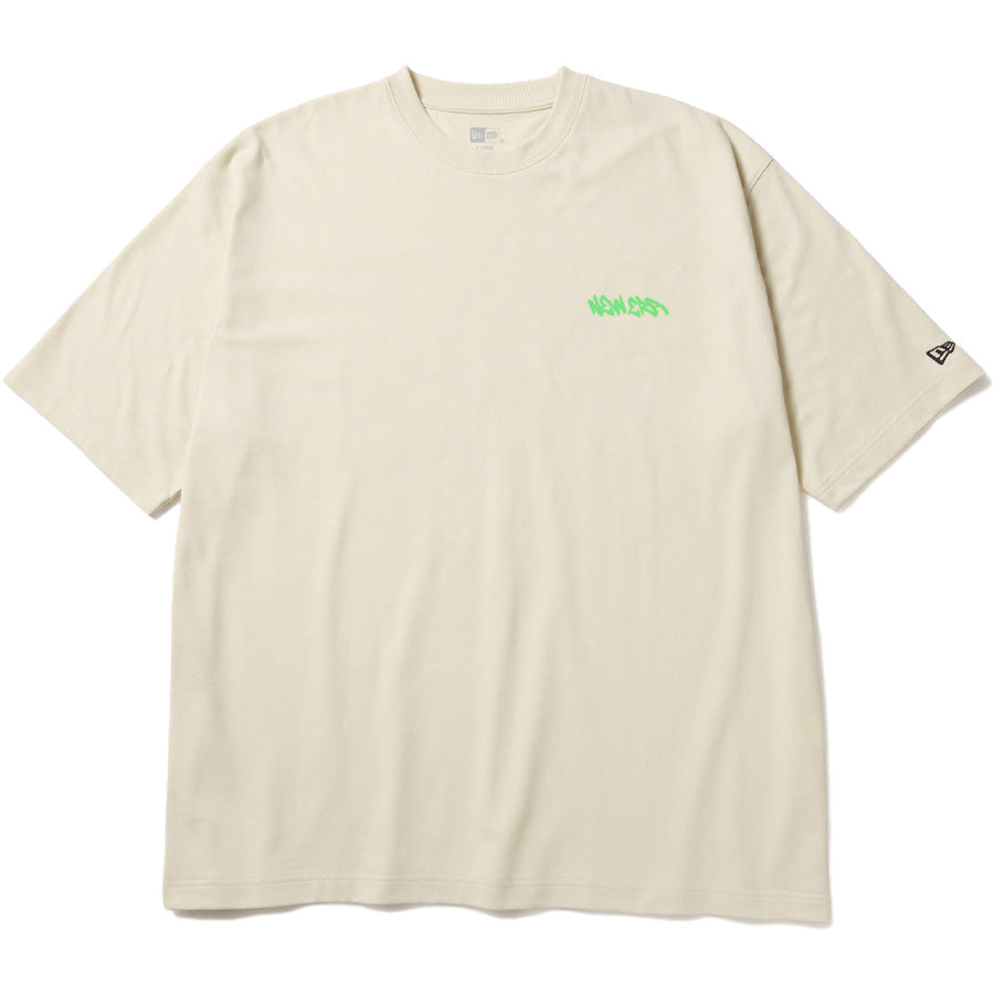 NEW ERA オーバーサイズドTシャツ クリーム 平置き正面