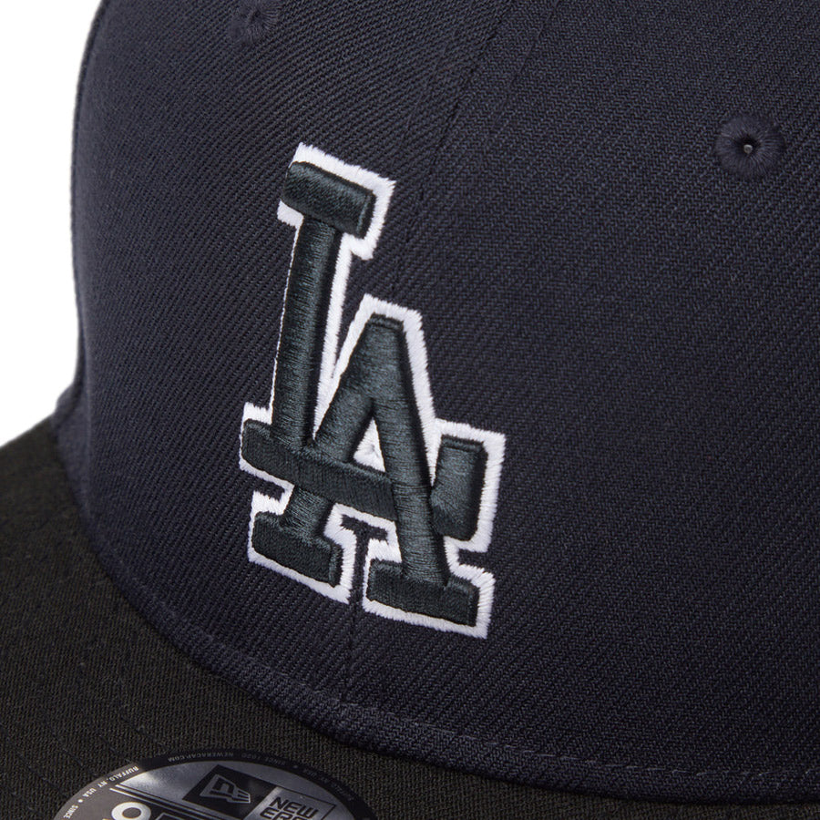 NEW ERA（ニューエラ） LAロゴ アウトライン蓄光 刺繍 ディテール