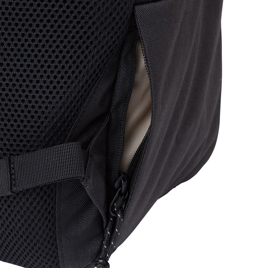 THE NORTH FACE 隠しファスナーポケット