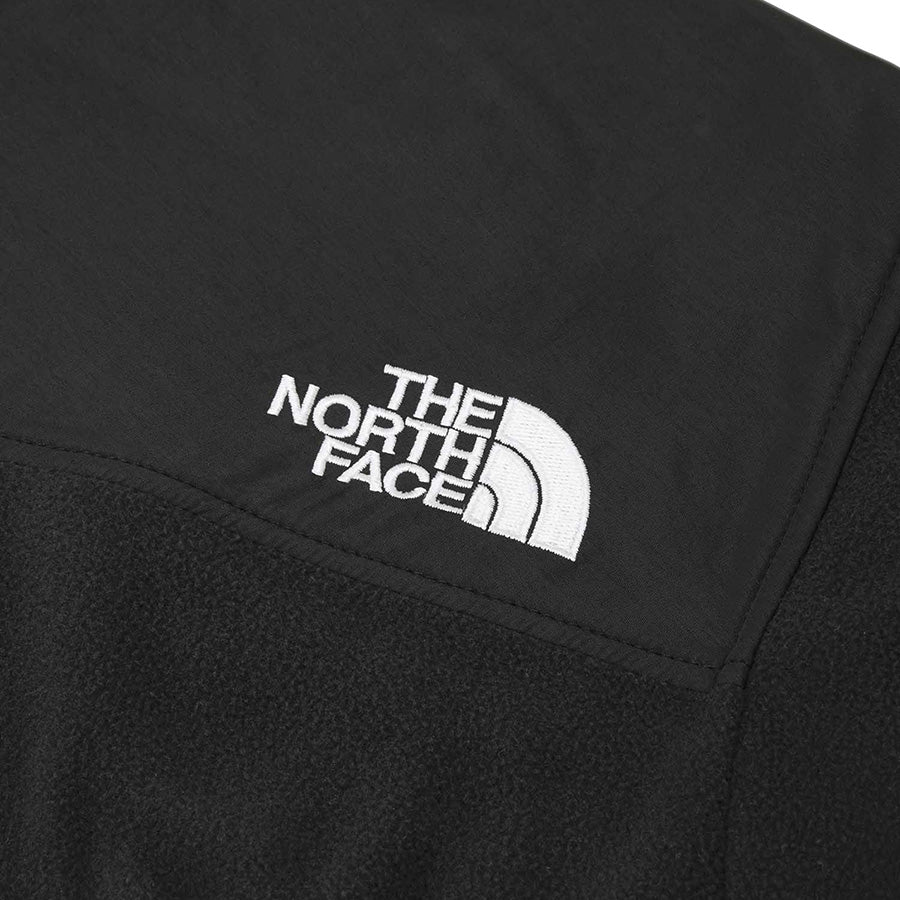 THE NORTH FACE マウンテンバーサマイクロジャケット ブラック ブランドロゴ刺繍詳細 NL22604