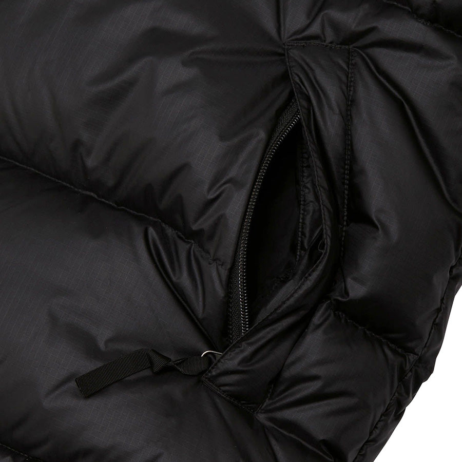 THE NORTH FACE ヌプシジャケット ブラック ジッパー付きサイドポケット ND92555
