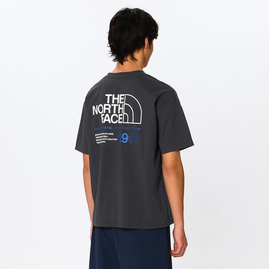 THE NORTH FACE（ザ・ノース・フェイス）ES 66ロゴワイドティー 着用 背面