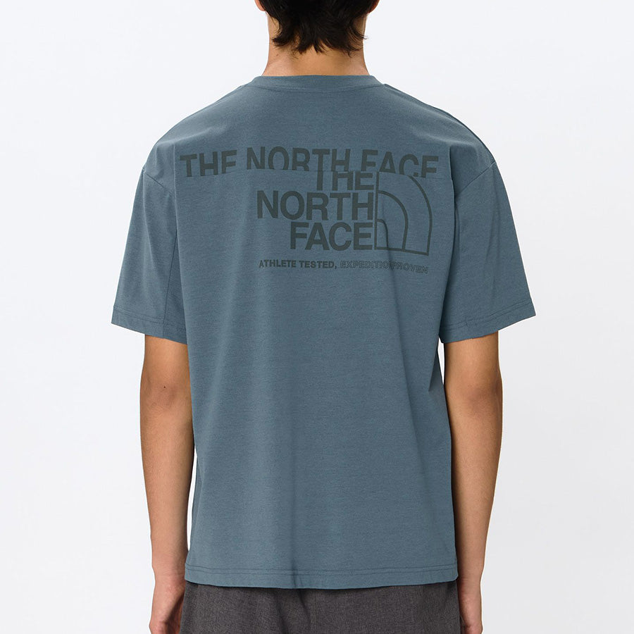 THE NORTH FACE（ザ・ノース・フェイス）ES ロゴワイドティー モデル着用 後ろ