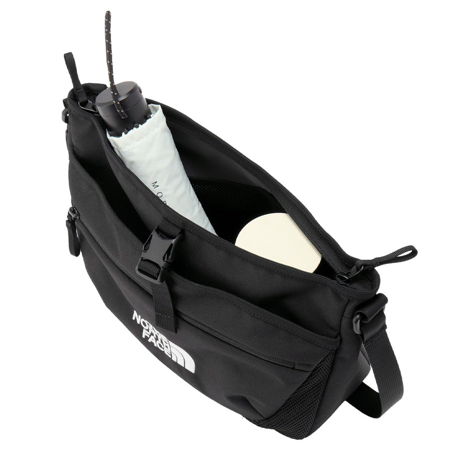 THE NORTH FACE リープショルダー ブラック ショルダーバッグ 8L