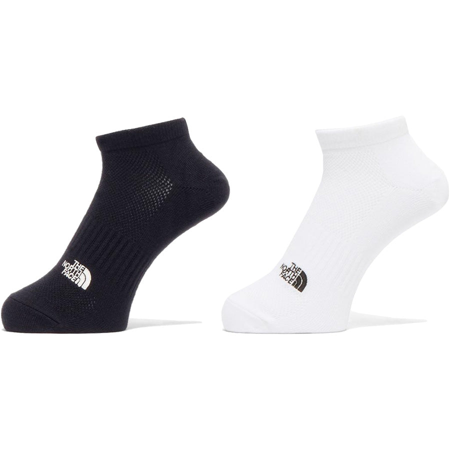 送料無料　新品　タグ付き　THE NORTH FACE アウター1点　靴下セット ザ・ノース・フェイス THE NORTH FACE ザ ノースフェイス セットアップ