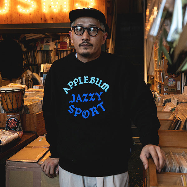 APPLEBUM×JAZZY SPORT Crew Sweat – BLACK STORE